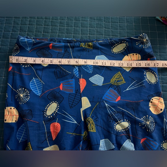 LuLaRoe leggings! T&C - Picture 4 of 7